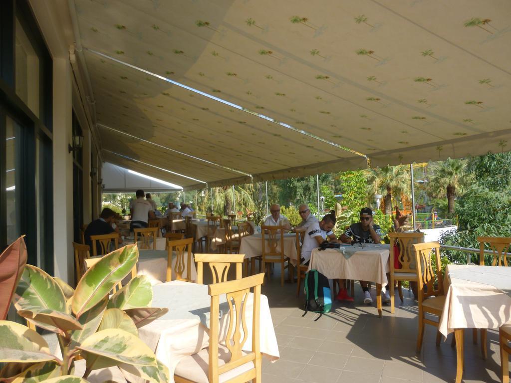 Hotel Rossi Vlore Luaran gambar